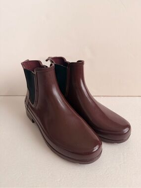 Fall Chelsea Rain Boots Hunter Burgundy Women’s Size US 6, EU 37, UK 4